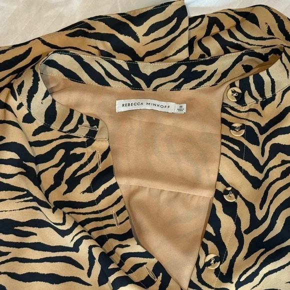 👗🐆 REBECCA MINKOFF Zebra Print Tiered Mini Dress | Tan & Black Animal Print | M - Picture 6 of 10